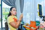 赤峰泰国主播品三亚榴莲：“尝到了家乡味”